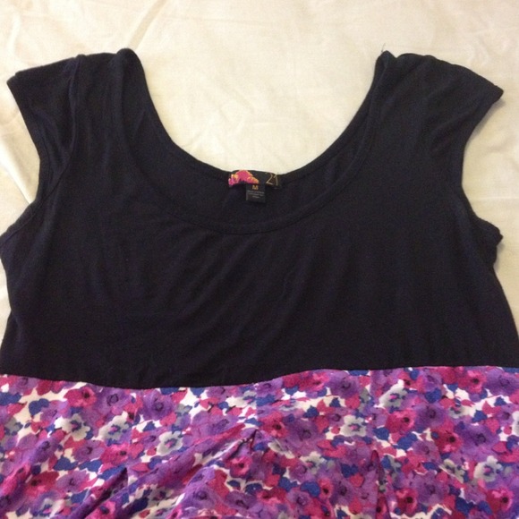 Floral dress - Picture 3 of 4