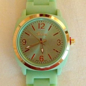 Beautiful mint green watch!
