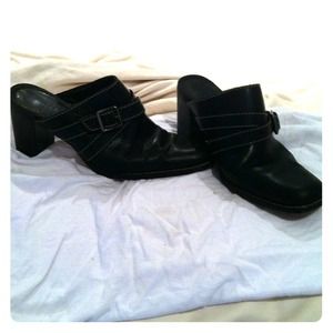 Black boot styled Clogs