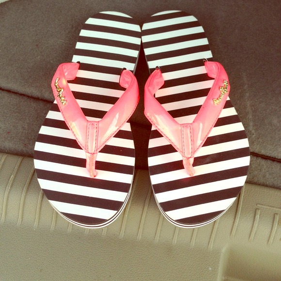 HENRI BENDEL - Never worn Flip Flops!👡🎀