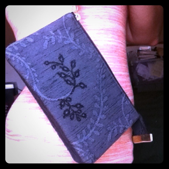 Cute black fabric expandable wristlet