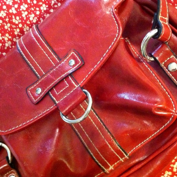 *****SOLD***** Cranberry Leather Purse!