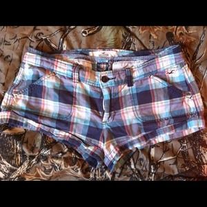 Hollister plaid shorts