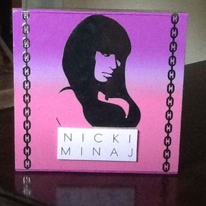🚫SOLD)🚫brand-new Nicki Minaj perfume set