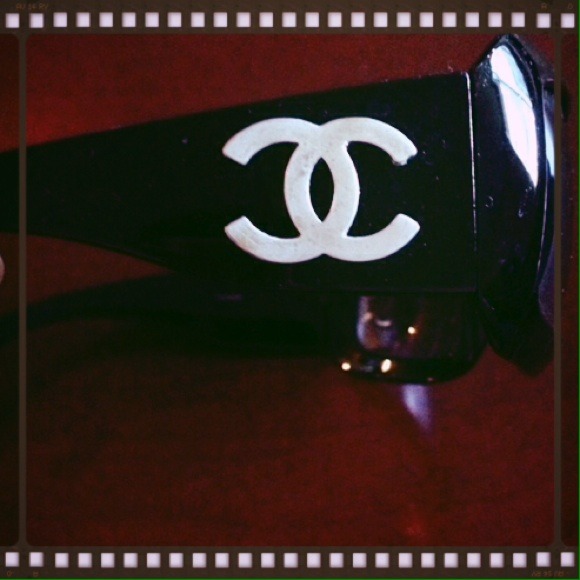 Black sunglasses Chanel