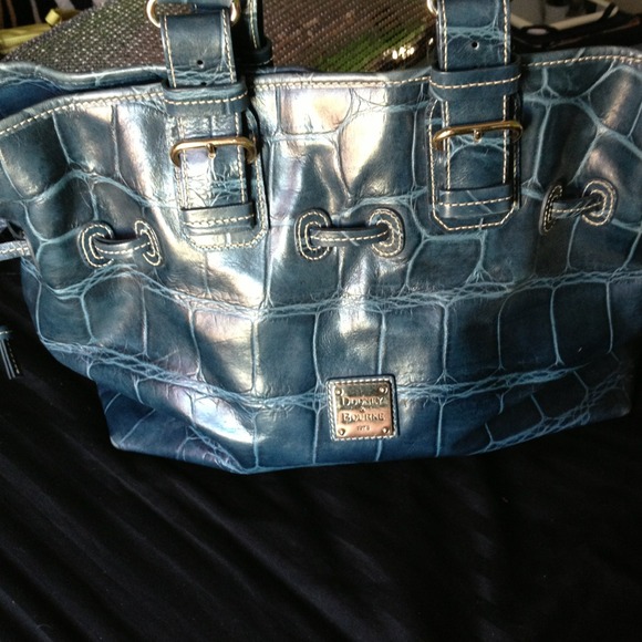 Blue snake skin authentic Dooney!!🌟🌟