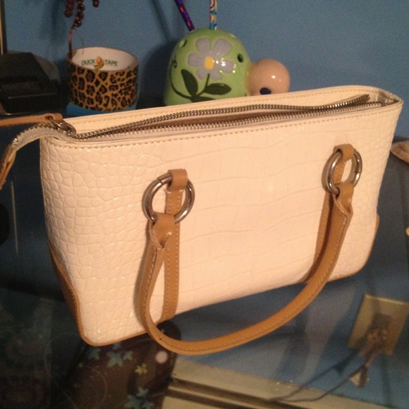 White alligator (fake) small purse