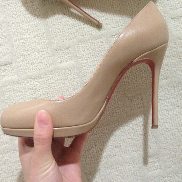 💯Authentic Christian Louboutin Fifille nude pump - Picture 5 of 7