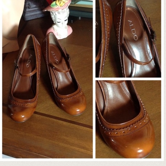 Aldo round toe brown (cognac) Mary Janes heels
