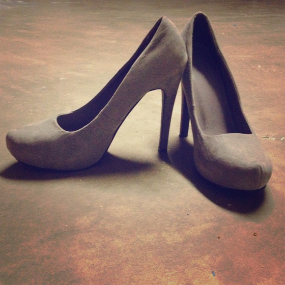 Forever21 Gray Heels!