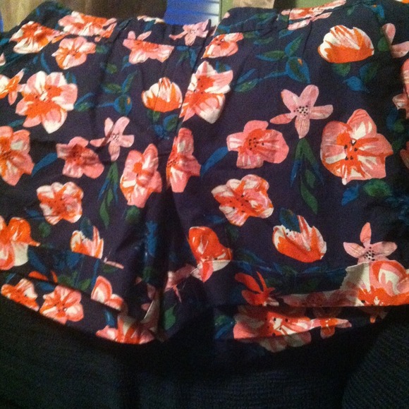 Floral print shorts