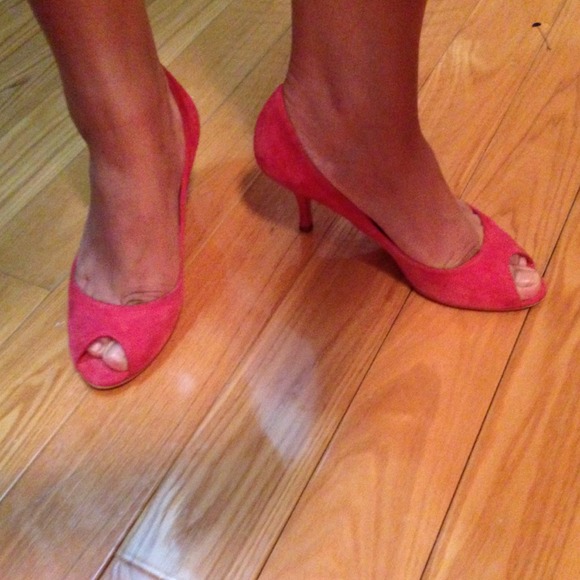 Gently worn reddish pinkish shoes