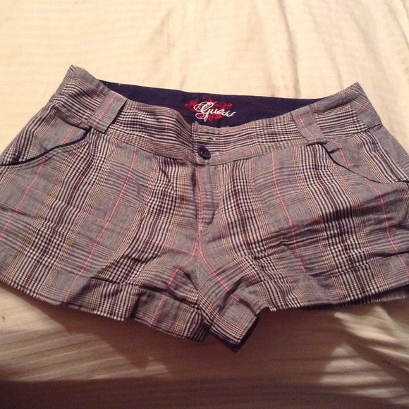 Guess shorts 💖🌷
