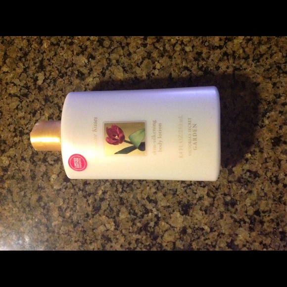 SOLD.....Passionate Kisses body lotion