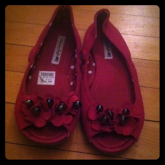 Size 6 1/2 American Eagle flats