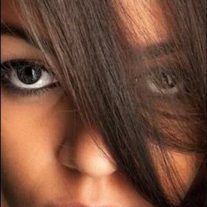 Beautiful hello kitty contacts.