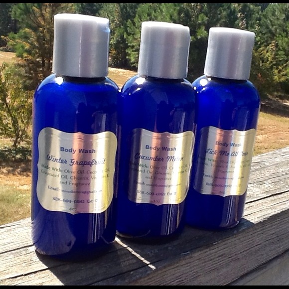 Whipped Shea Monoi Body Wash - Picture 1 of 1
