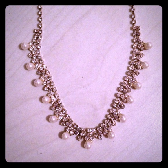 Jessica McClintock necklace - Picture 1 of 1