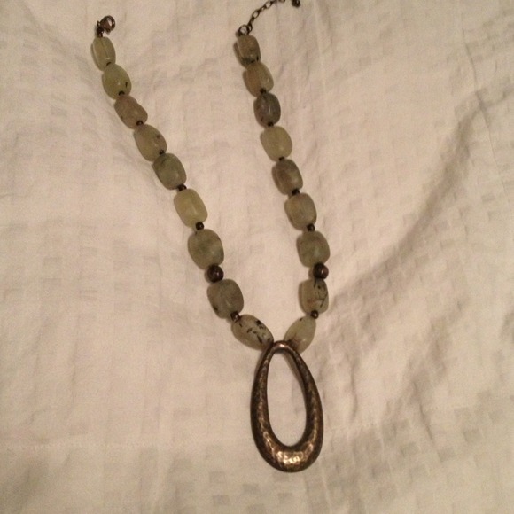 Silpada green agate and sterling necklace