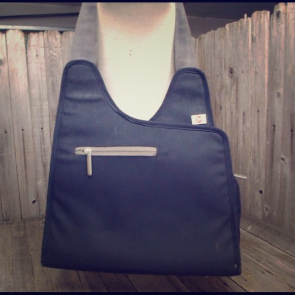 Merrell Shoulder Bag