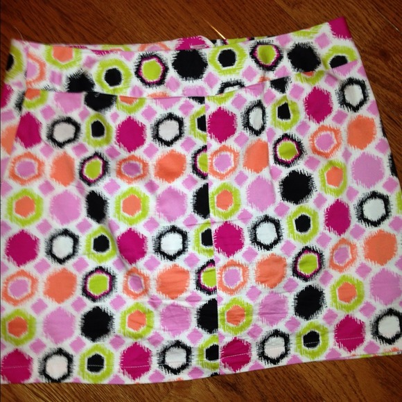 SOLD❗Printed Skirt with Attached Shorts Underneath - Picture 3 of 4