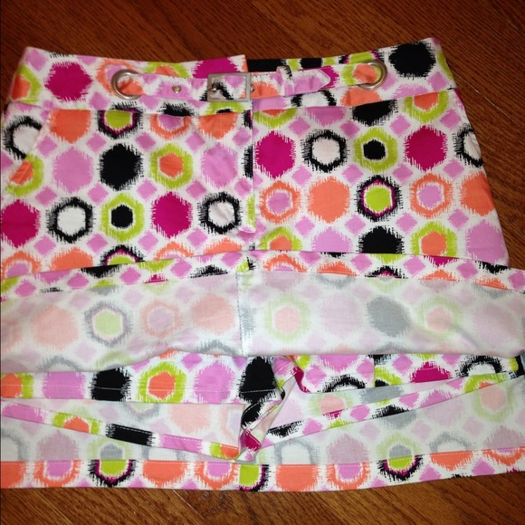 SOLD❗Printed Skirt with Attached Shorts Underneath - Picture 4 of 4