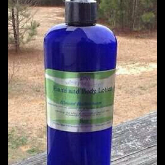Whipped Shea Monoi Body Lotion - Picture 1 of 1