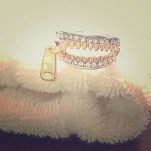 Swarovski crystal two toned ring.