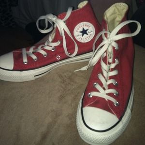 Converse Sneakers Womens size 7