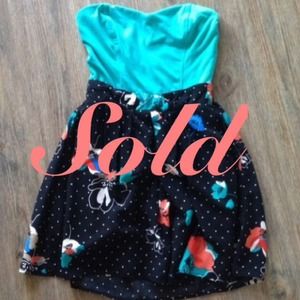 ❌SOLD❌Tube top dress in green and black floral