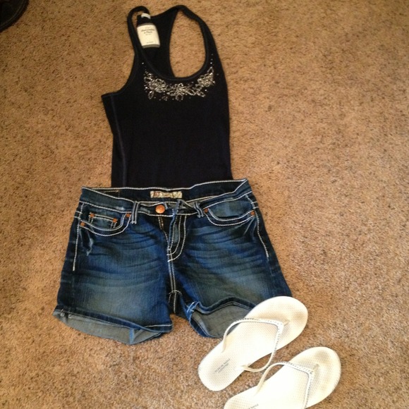 Buckle brand denim shorts 3.5 in inseam