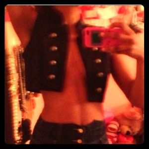 Cute cropped military vest