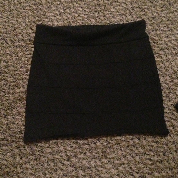 Black skirt - Picture 1 of 1
