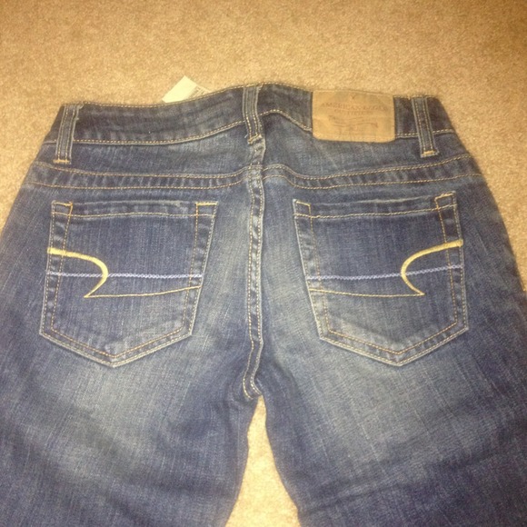 NWT American Eagle capris - Picture 2 of 3