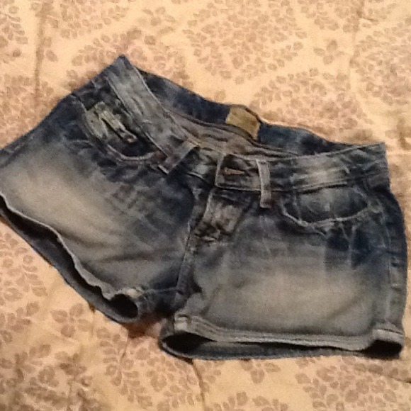 BKE jean shorts from the Buckle