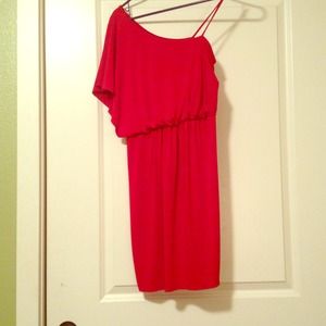 Off the shoulder short sexy red dress