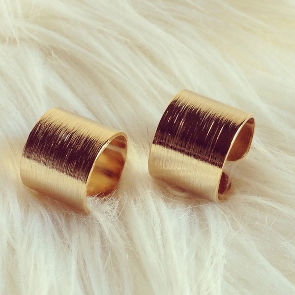 Jewelry - Double brushed cuff rings - gold