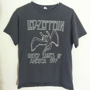 ~RESERVED~ T-Shirt Bundle for itslwl