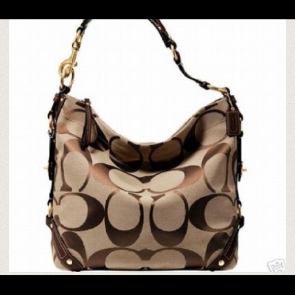 Coach purse. Not selling. I need one.