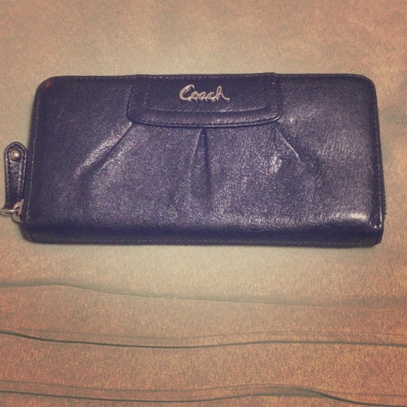 Coach Leather Zip Up Black Women's Wallet