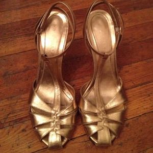 Jill Stuart gold sandals
