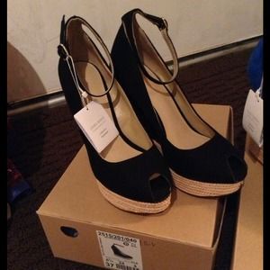 Zara black open toe wedges