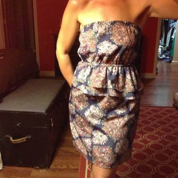 Strapless dress
