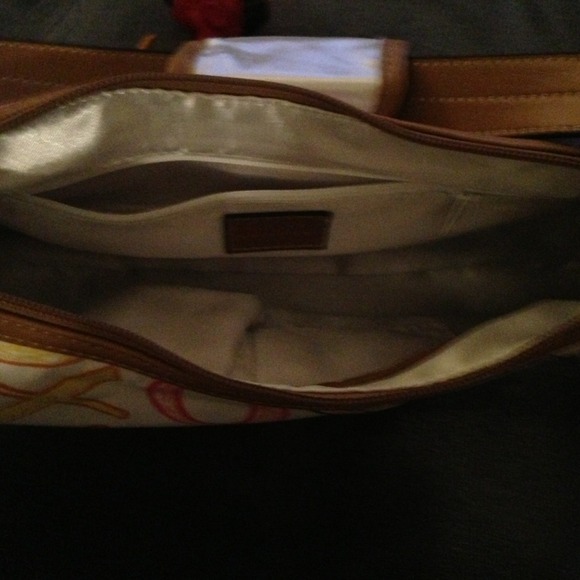 Purse - Picture 3 of 4