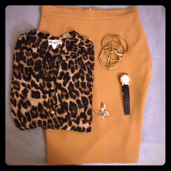 Sand colored, slimming pencil skirt