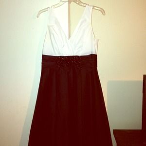 Night Way black and white dress. Just reduced!!💜