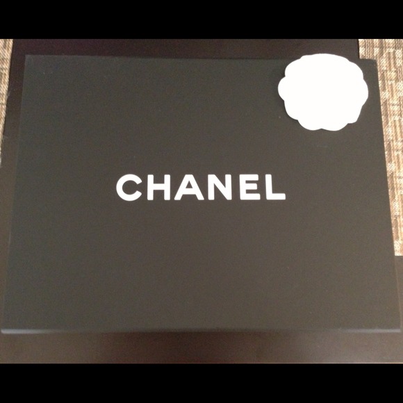 Not for sale* Chanel reissue 2.55 in gold hardware - Picture 3 of 3