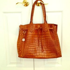 Gorgeous Dooney & Bourke crocodile leather purse