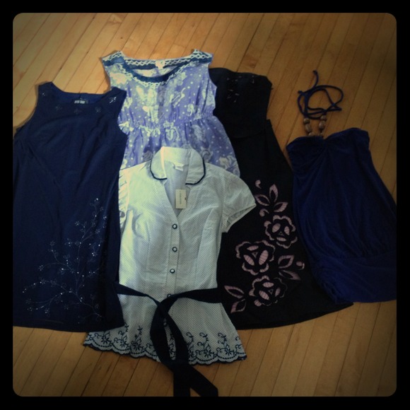 BUNDLE: 2 dresses, 3 shirts