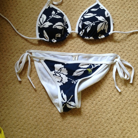 Bathing suit